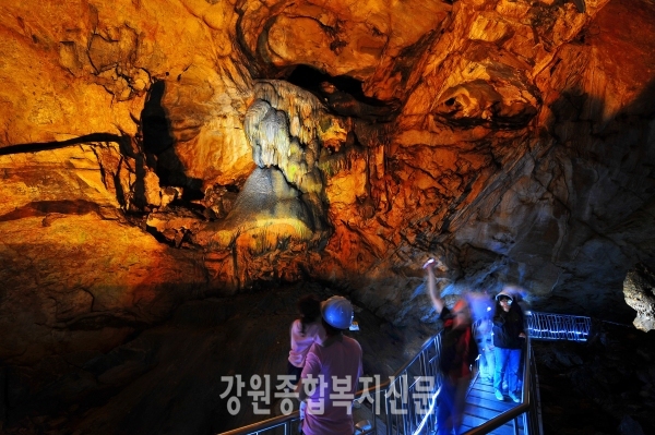 태백시 용연동굴, 국가지질공원 해설사 동굴 투어 프로그램 운영